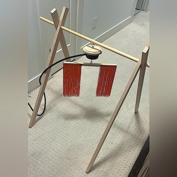 Back tickling device handmade waterfall string spins attach feathers, ect tickle - Picture 1 of 4